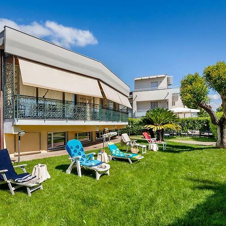 Hotel Villa Teresa Лоано Экстерьер фото