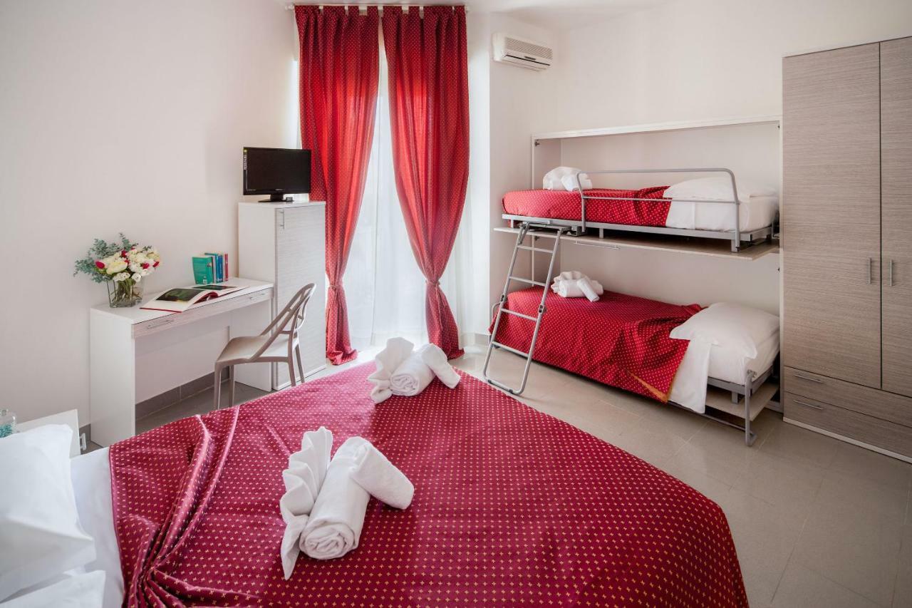 Hotel Villa Teresa Лоано Экстерьер фото