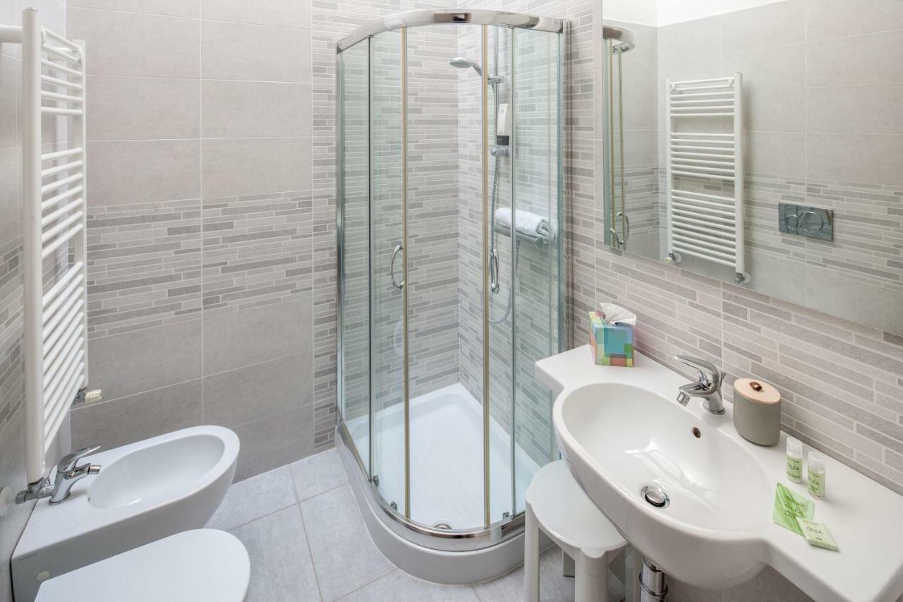 Hotel Villa Teresa Лоано Экстерьер фото