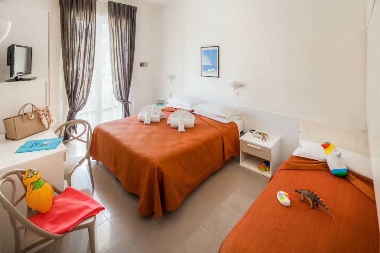 Hotel Villa Teresa Лоано Экстерьер фото