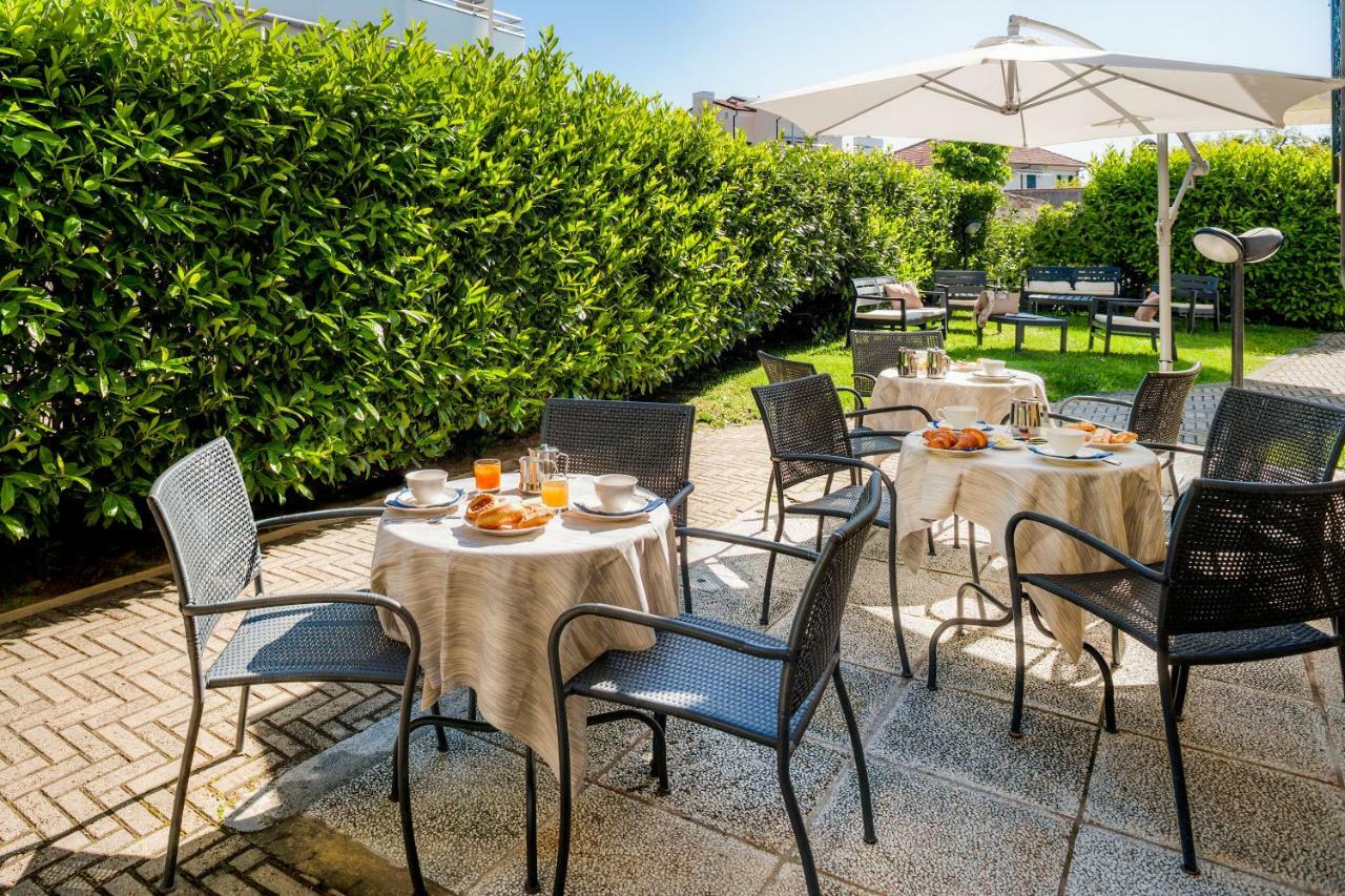 Hotel Villa Teresa Лоано Экстерьер фото